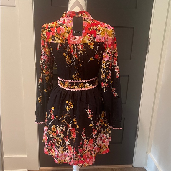 NWT Fate Floral Black Dress With Embroidery - Picture 7 of 10